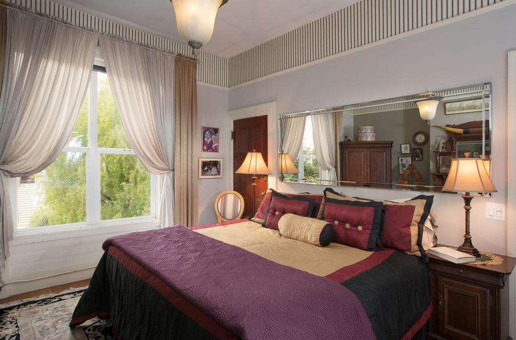 Noe'S Nest Bed And Breakfast San Francisco Exterior photo